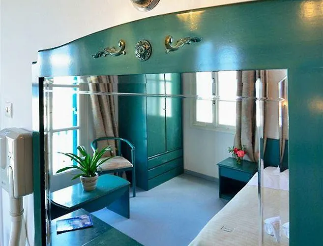 Отель Nazos Mykonos Town