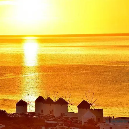 Nazos Hotel *